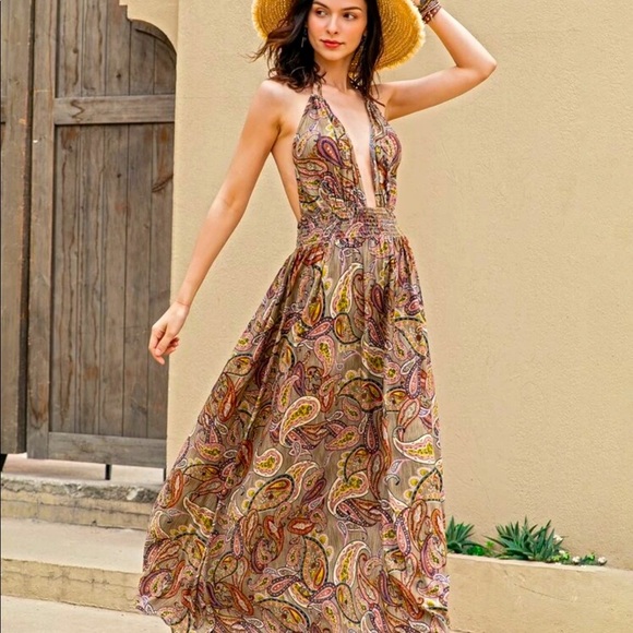 Dresses & Skirts - Plunge Neck Boho Paisley Backless Maxi Halter